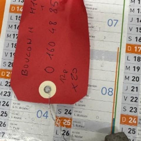 01604885