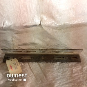 CORNIERE 80X80X8  L470MM 18R46