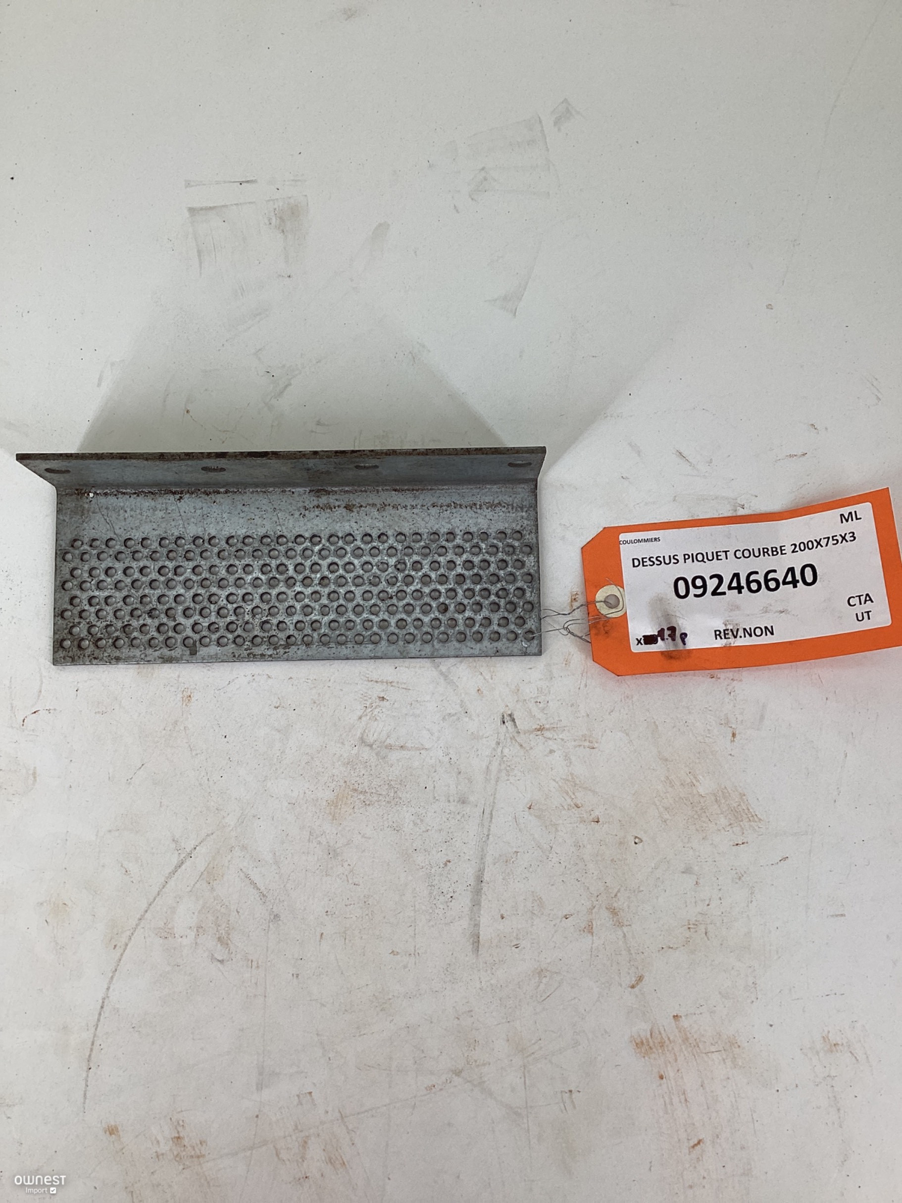 DESSUS PIQUET COURBE 200X75X3