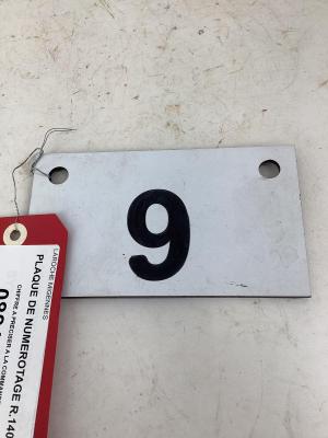 PLAQUE DE NUMEROTAGE R.14002